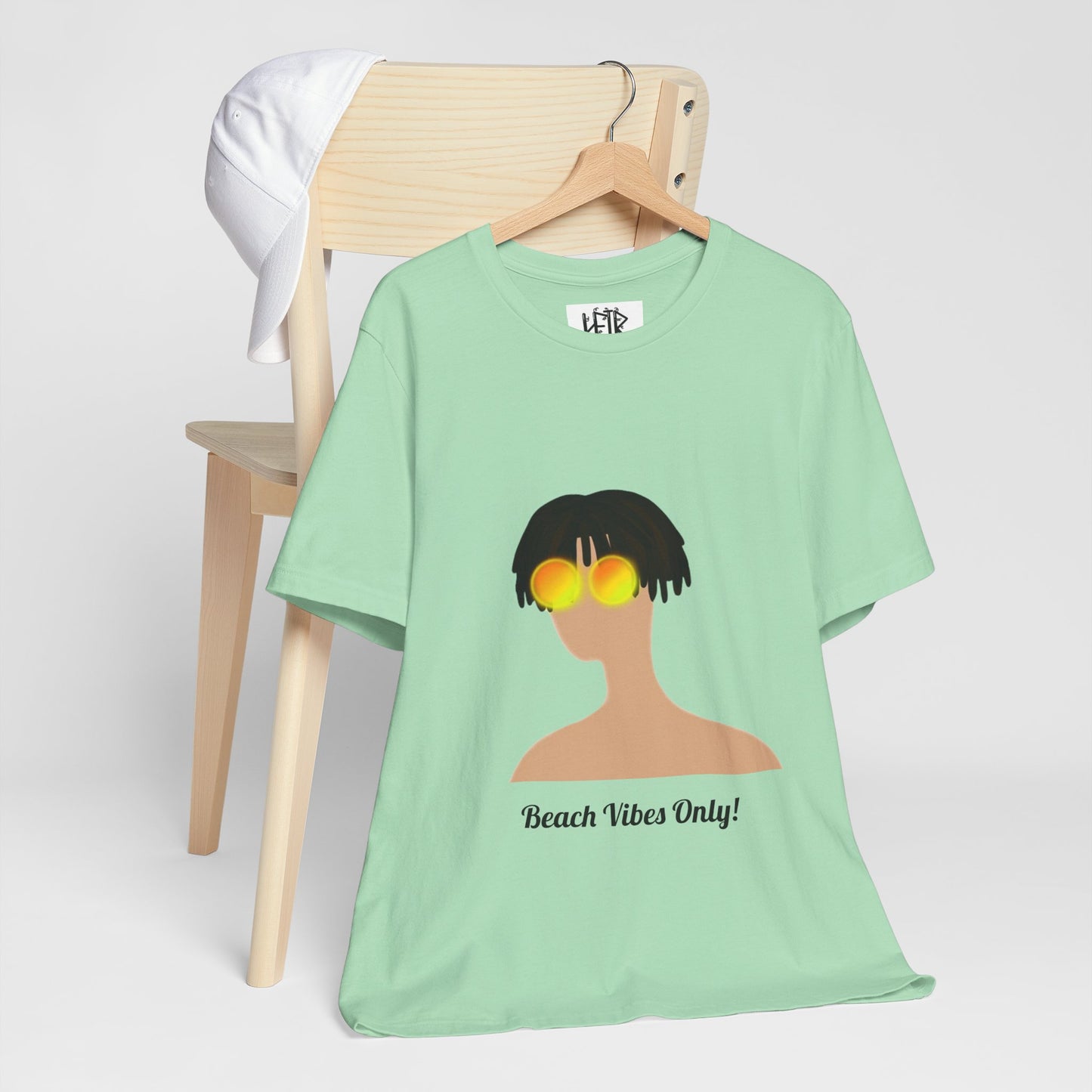 Plain Beach Boy Noah - Unisex Softstyle T-Shirt